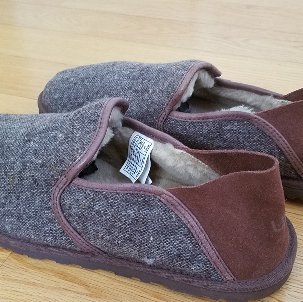 UGG Men NEW Slip-on
